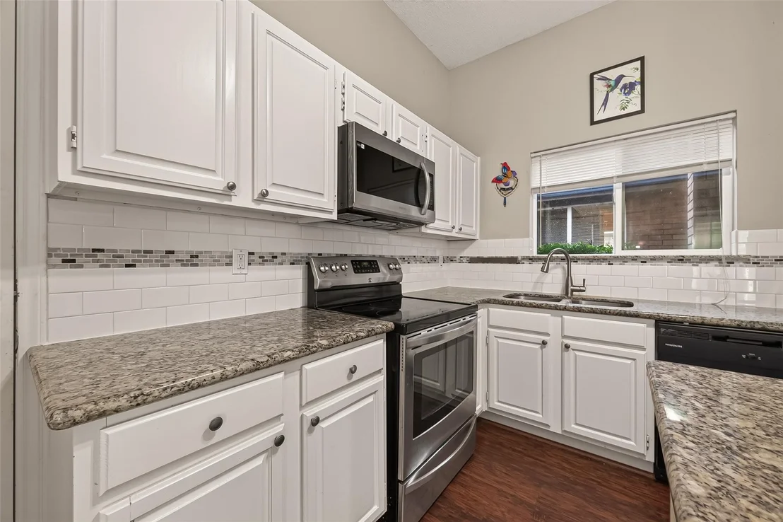 Photo of 818 Maple Branch Lane