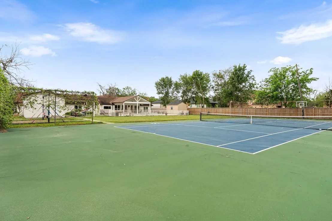 Photo of 8800 Brae Acres Road
