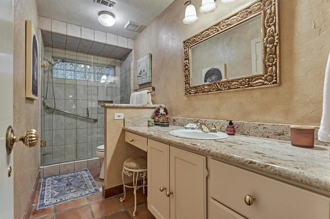 Photo of 1113 River Road