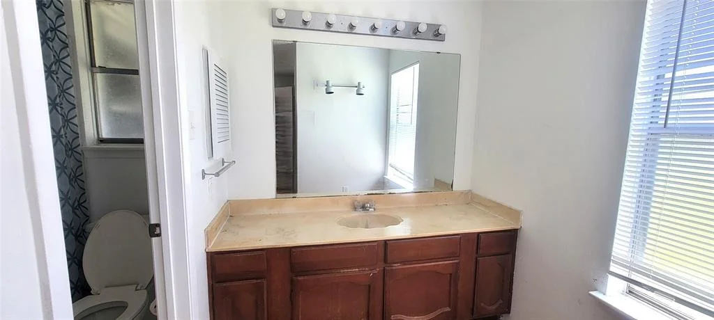 Photo of 8222 Forest Point Drive