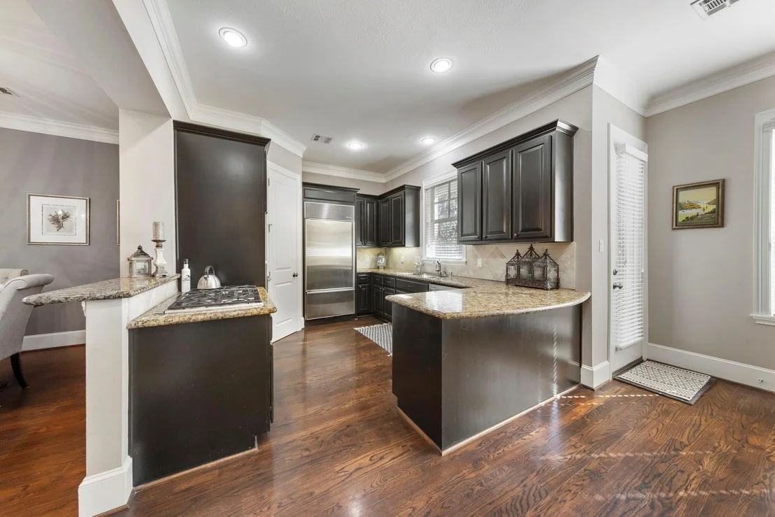 Photo of 75 Colonial Row Drive