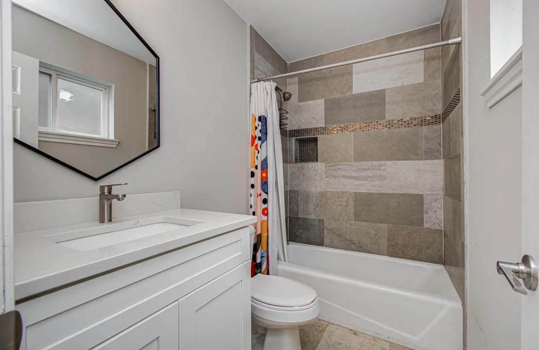 Photo of 8530 Rowan Lane