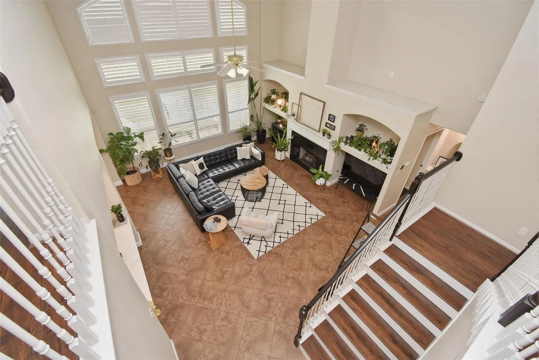 Photo of 5615 Edgewood Place Drive
