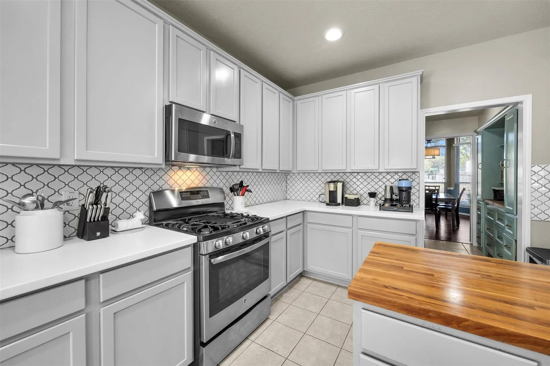 Photo of 3817 Pine Lake Drive