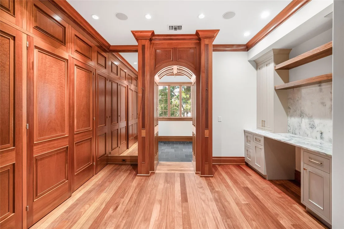 Photo of 1802 Forest Gate Circle