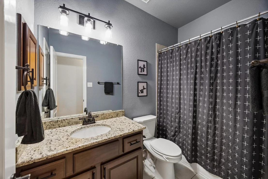 Photo of 18 Blue Bungalow Drive