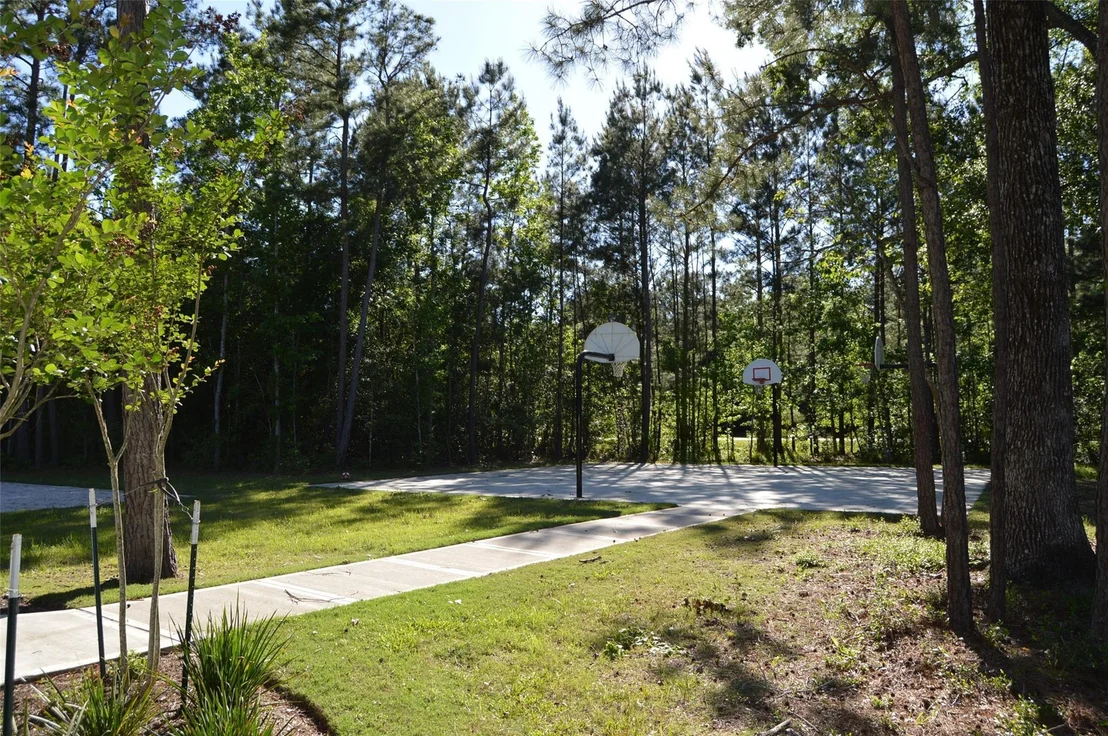 Photo of 17905 Chestnut Drive