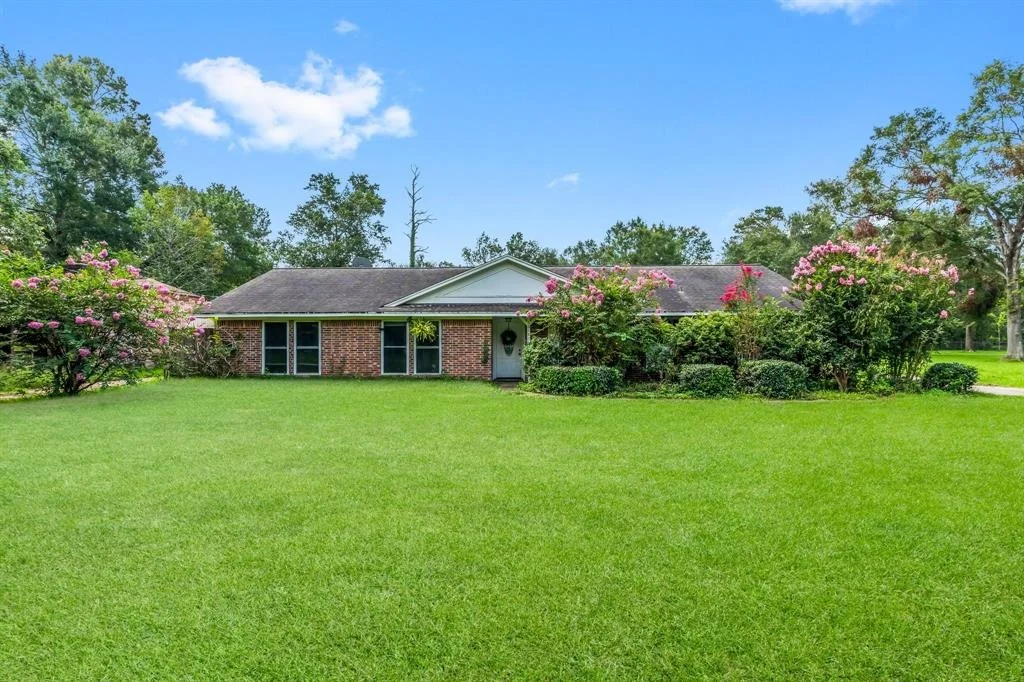 Photo of 16180 Pinewood Drive