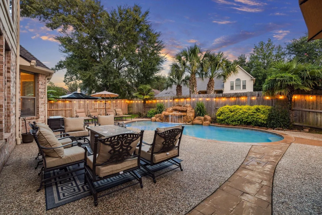 Photo of 31215 Lakeview Bend Lane