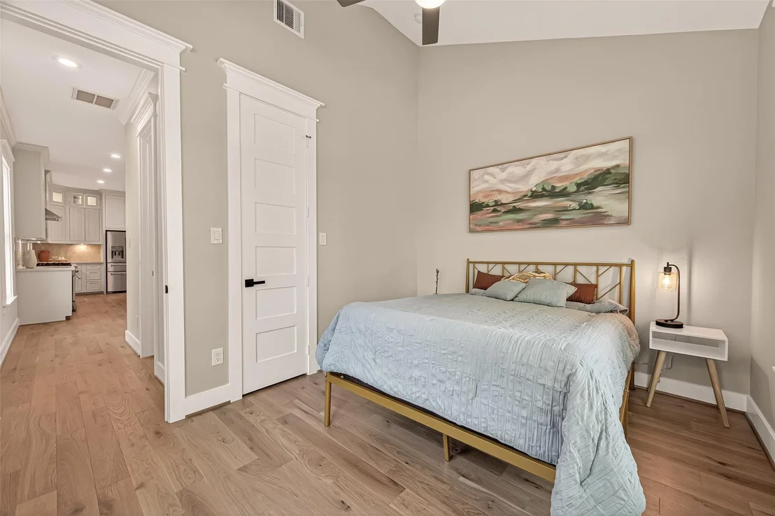 Photo of 301 Vincent Street