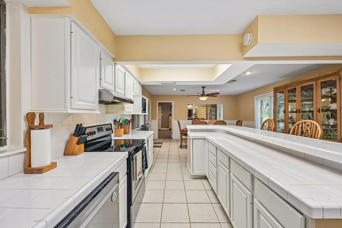 Photo of 2535 Cliff Drive