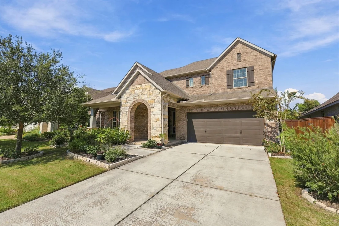 Photo of 4711 Gilbert Road