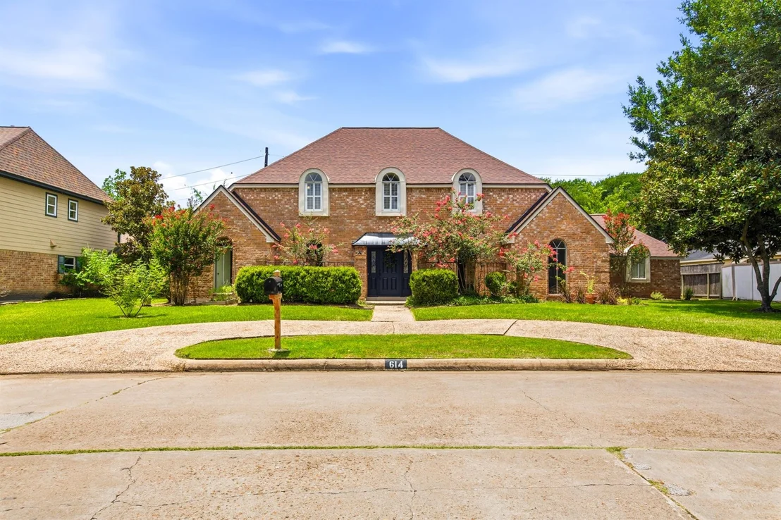 Photo of 614 Houghton Road