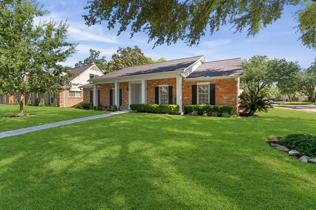 Photo of 12502 Pinerock Lane