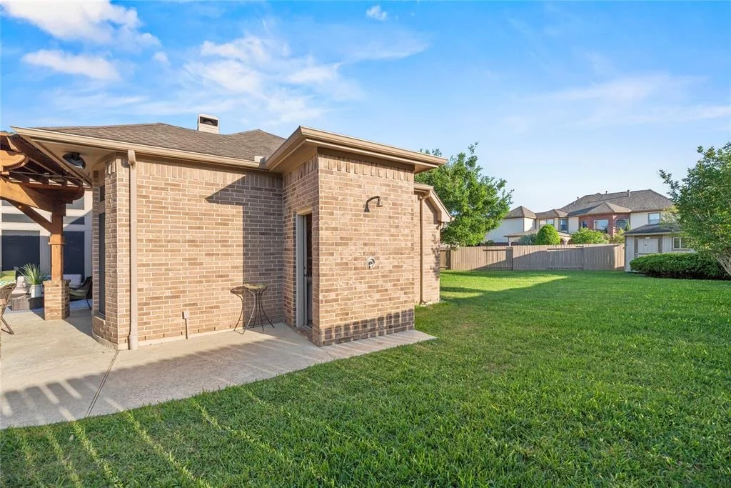 Photo of 26919 Wolfs Hill Lane