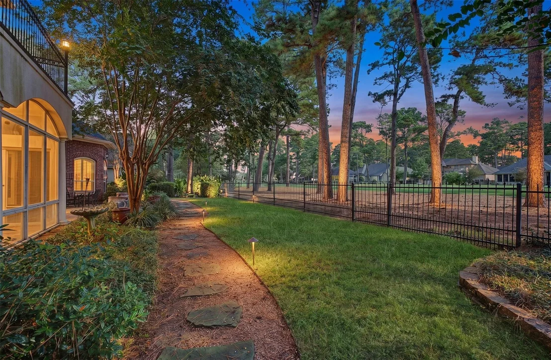 Photo of 1053 Bentwater Drive