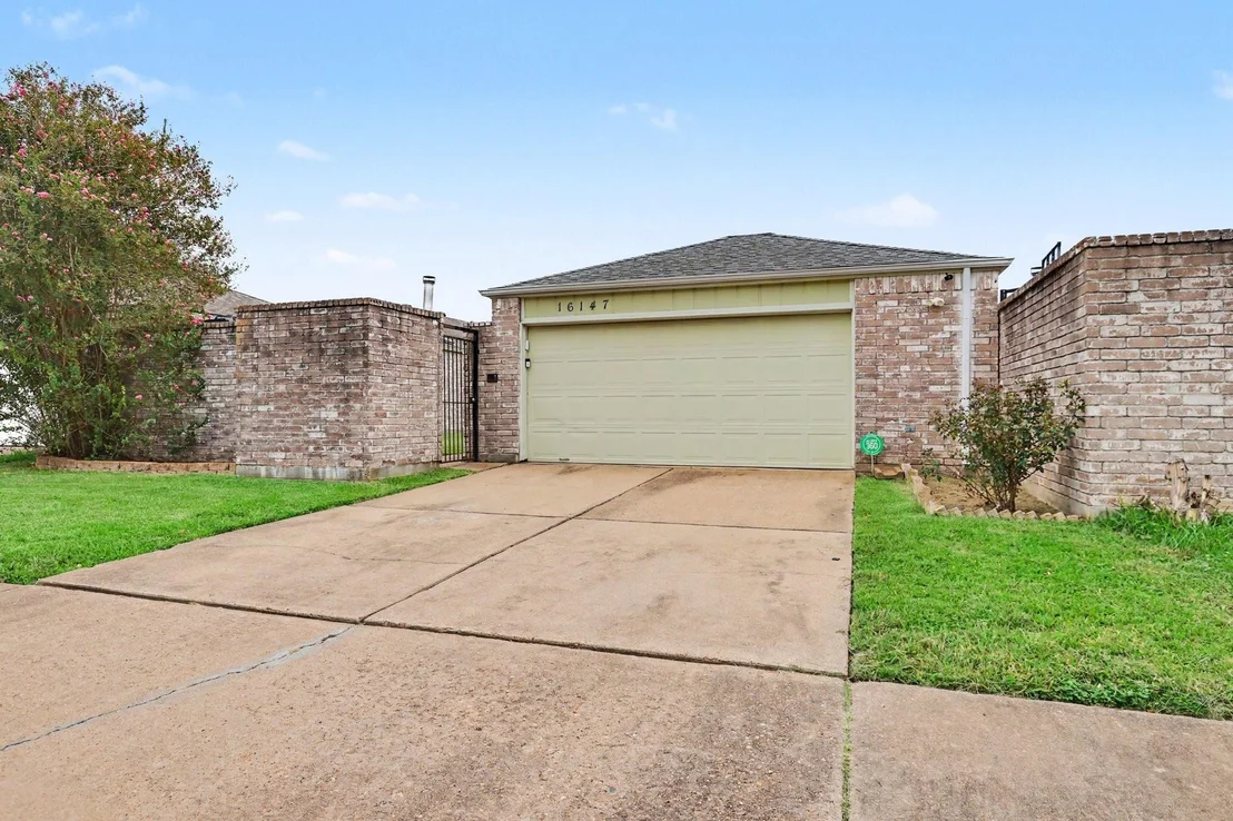 Photo of 16147 New Field Drive