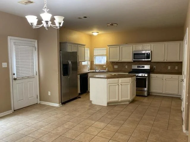 Photo of 1125 Shadow Glenn Drive