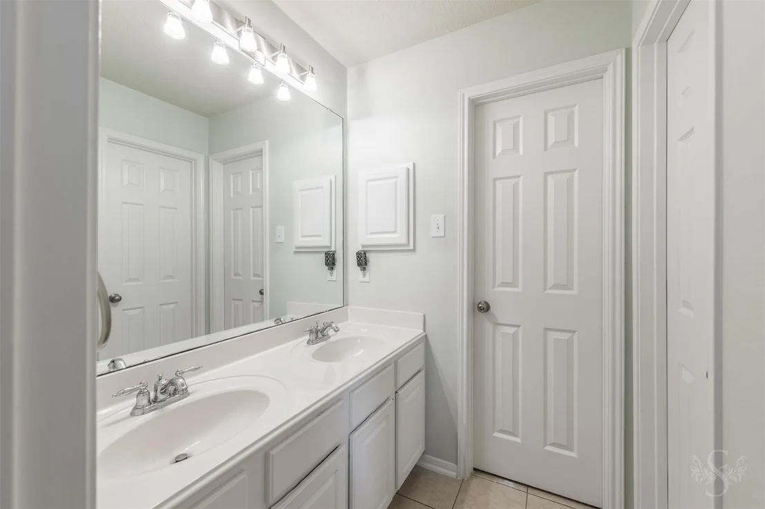 Photo of 1206 Paralee Drive