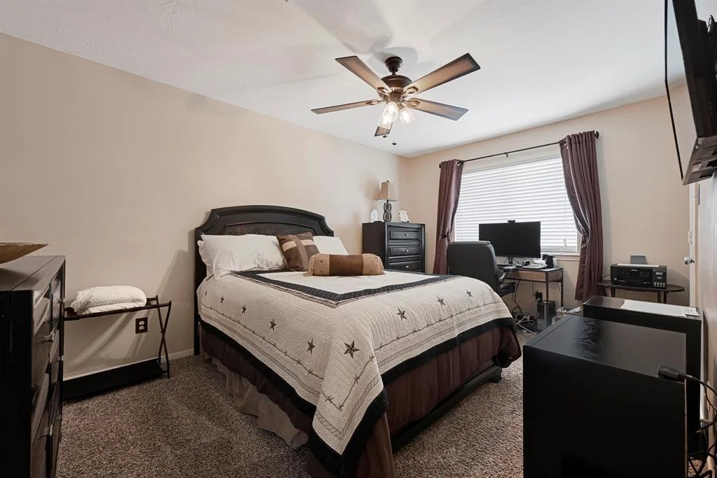 Photo of 18123 Redoak Manor Lane