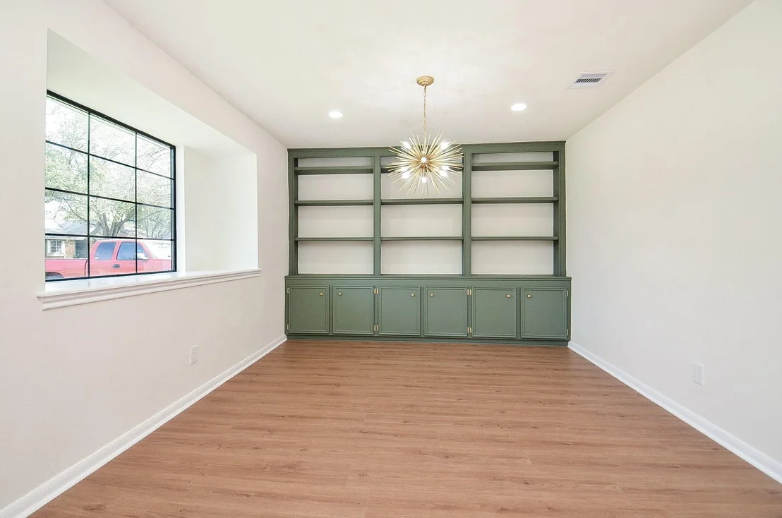 Photo of 1429 Heights Drive