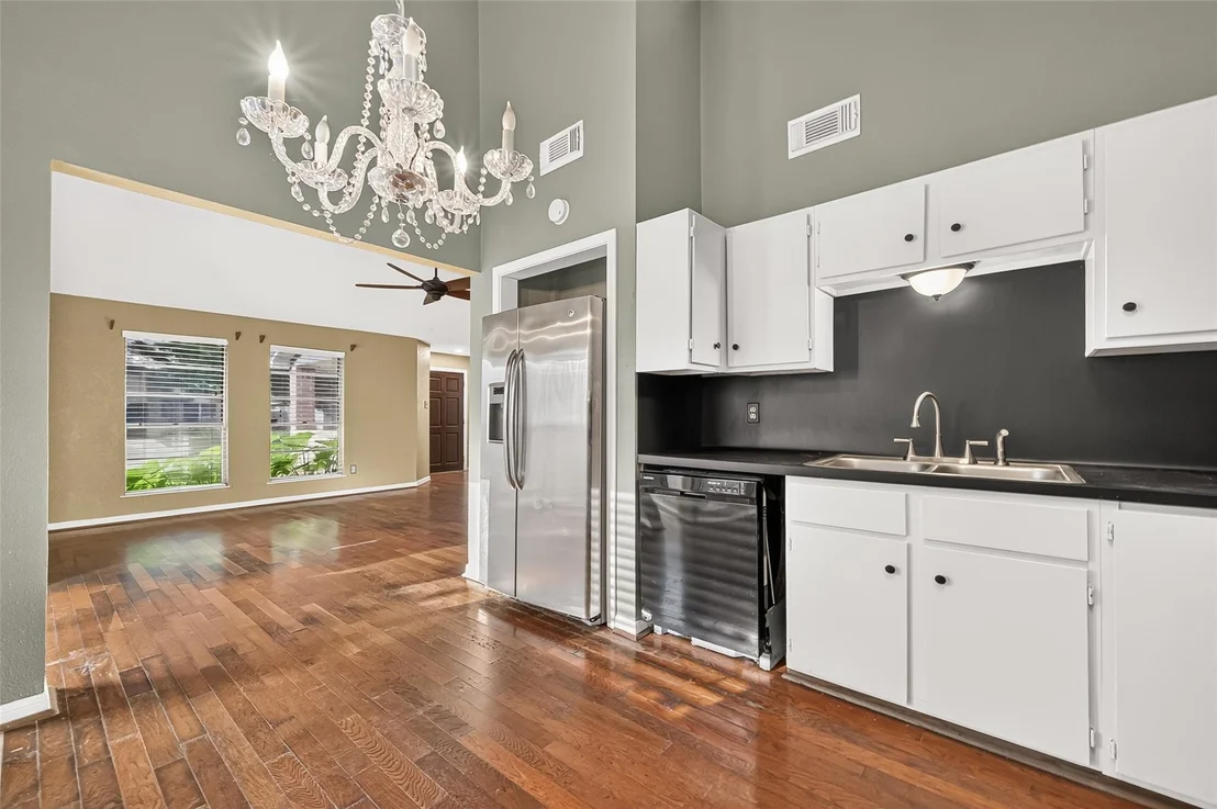 Photo of 3811 Suttonford Drive