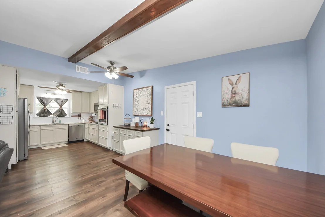 Photo of 1405 Avenue G