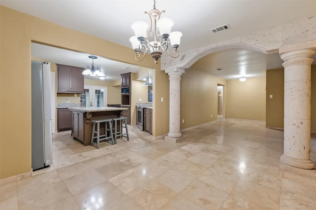 Photo of 1011 Chateau Woods Parkway Drive
