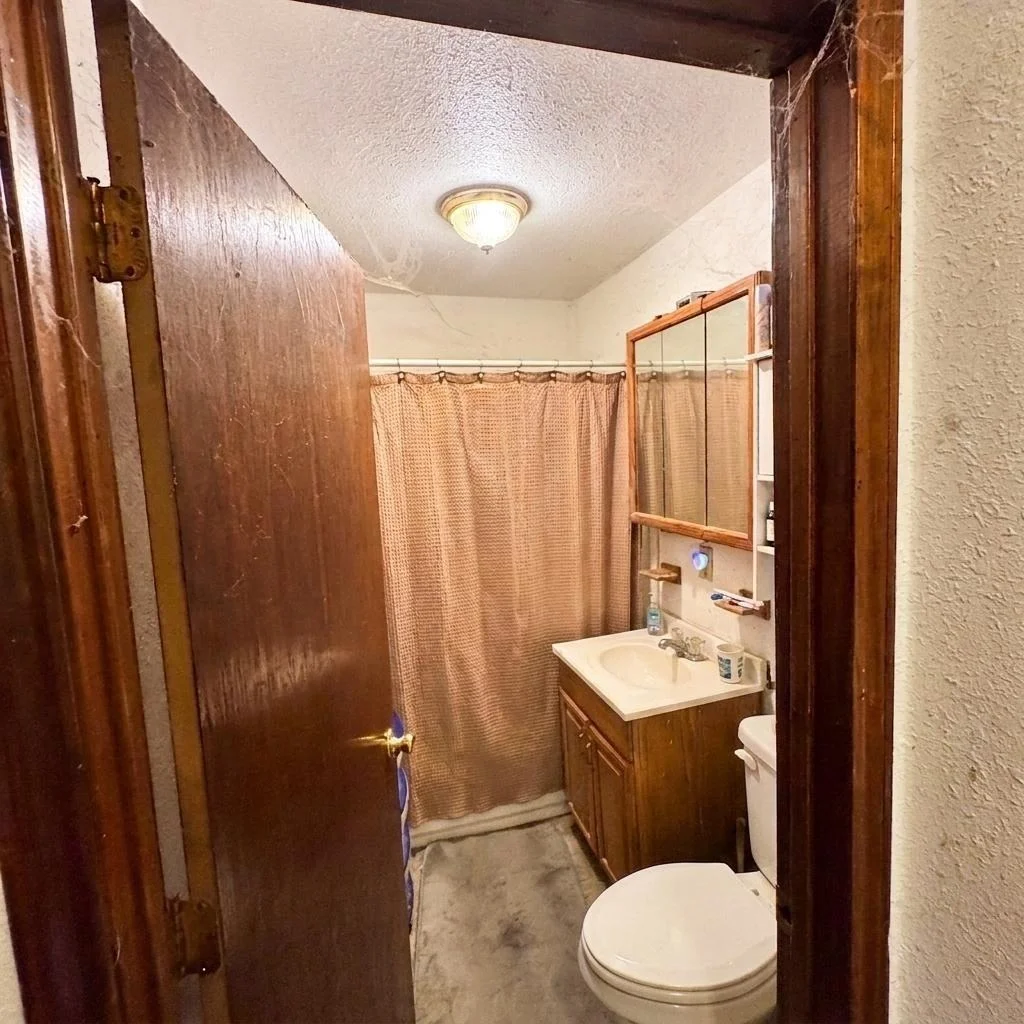 Photo of 203 Roosevelt Road