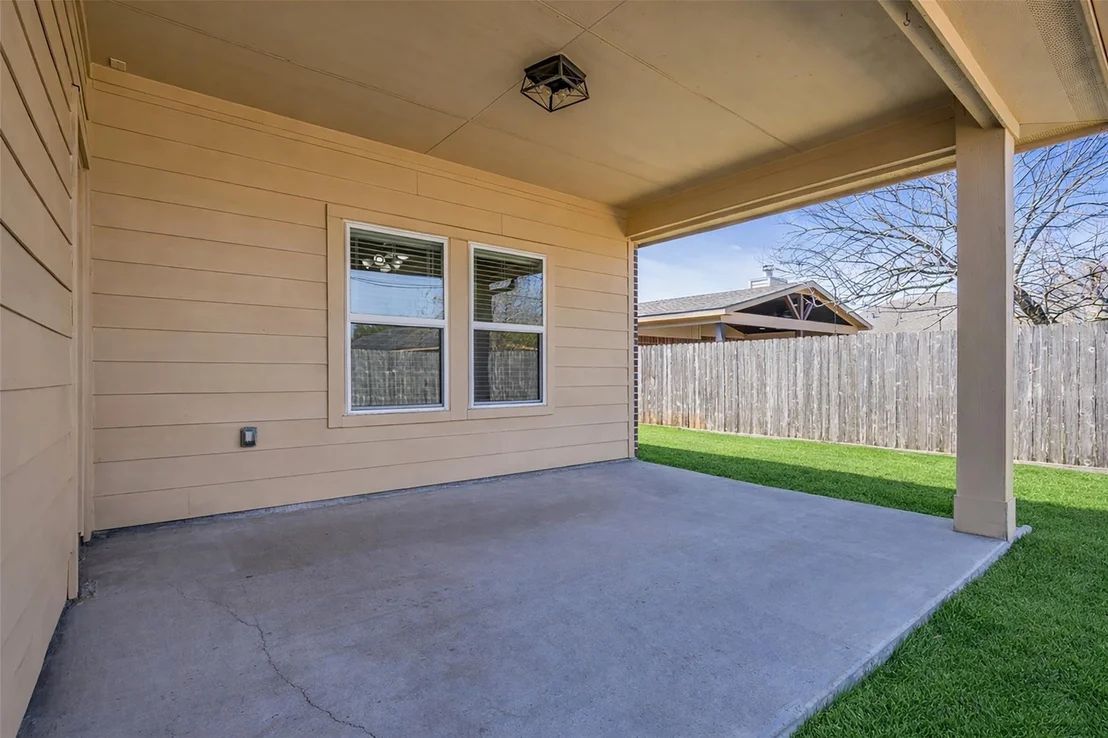 Photo of 323 Texas Avenue