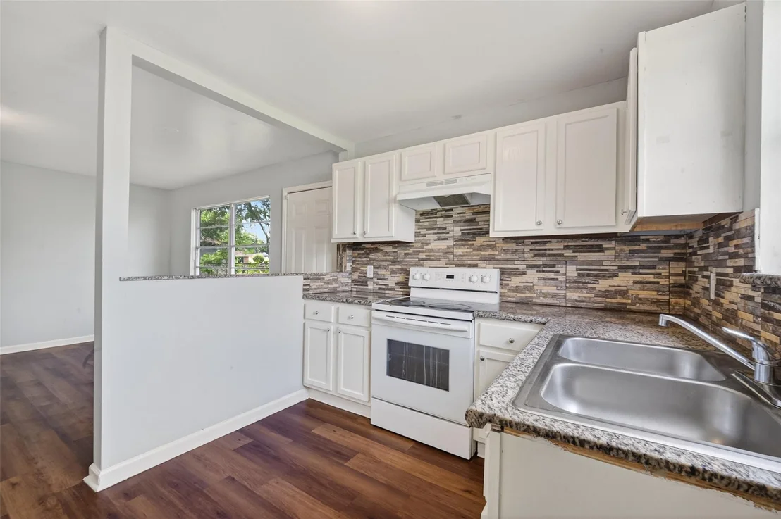 Photo of 3918 Tavenor Lane