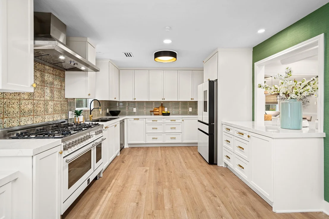 Photo of 938 Magdalene Drive