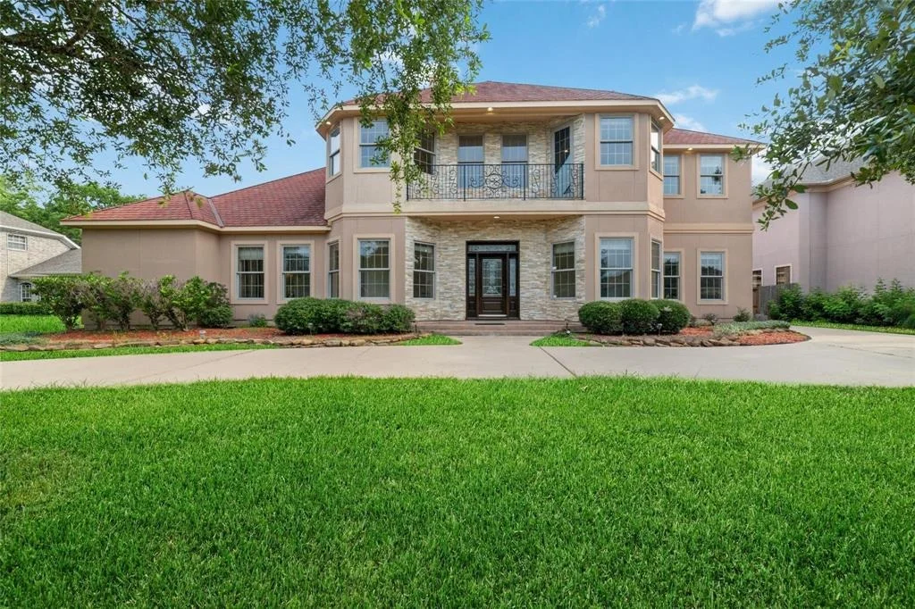 Photo of 8316 Summit Place