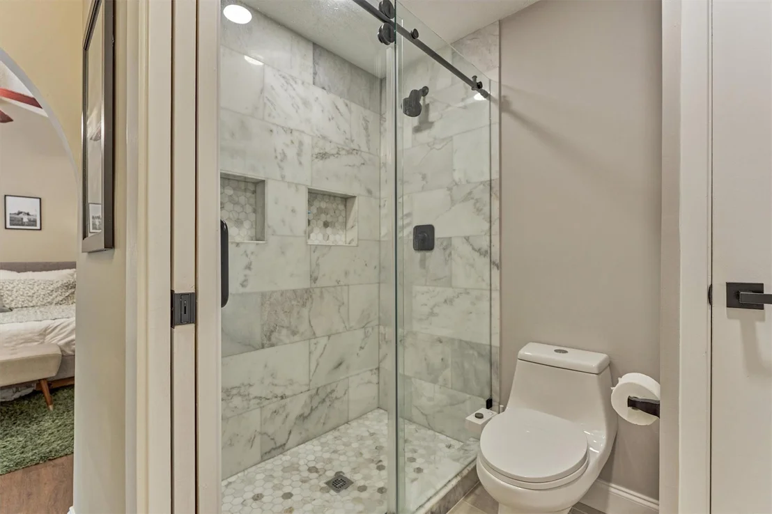 Photo of 2615 Rosewood Place