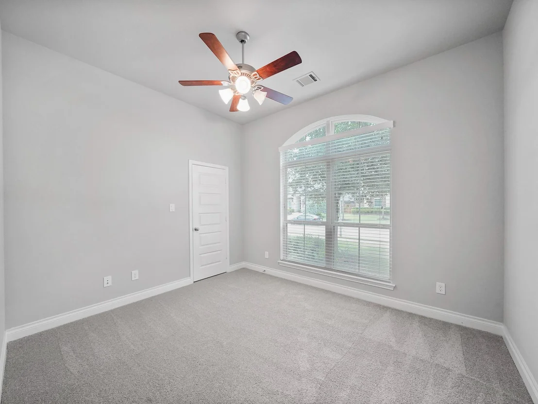 Photo of 28426 Sycamore Falls Lane