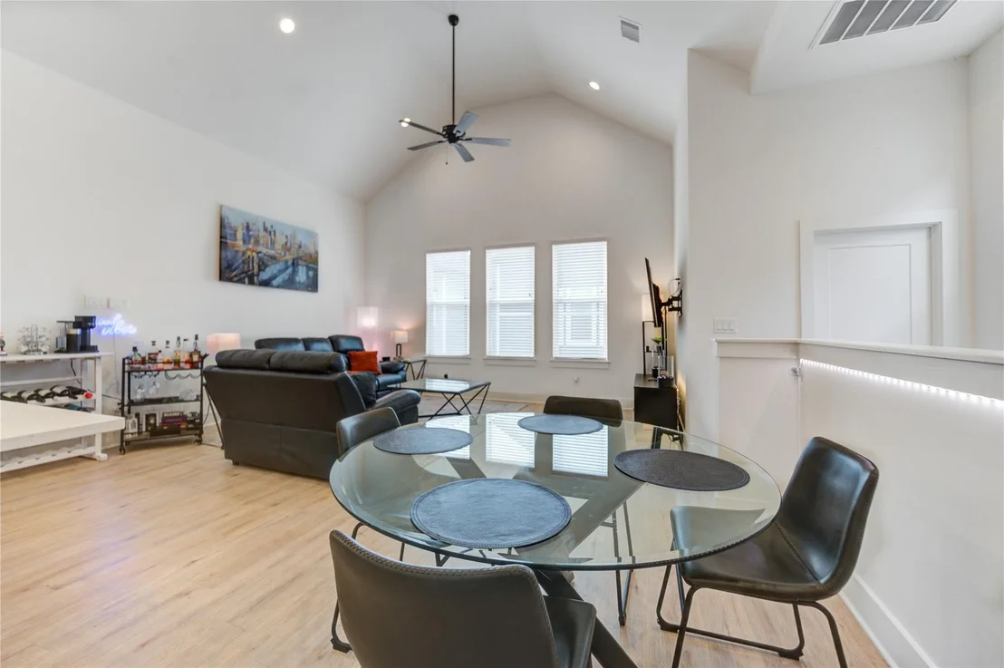 Photo of 2534 Terry Street