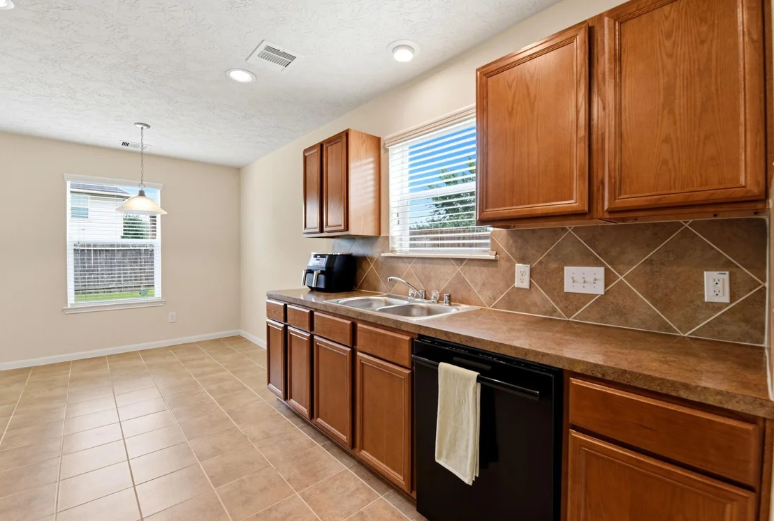 Photo of 12563 Chiswick Road
