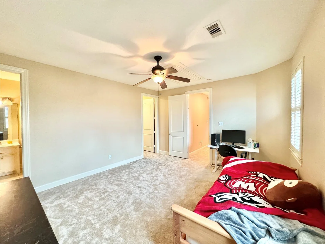 Photo of 5318 Handbrook Drive