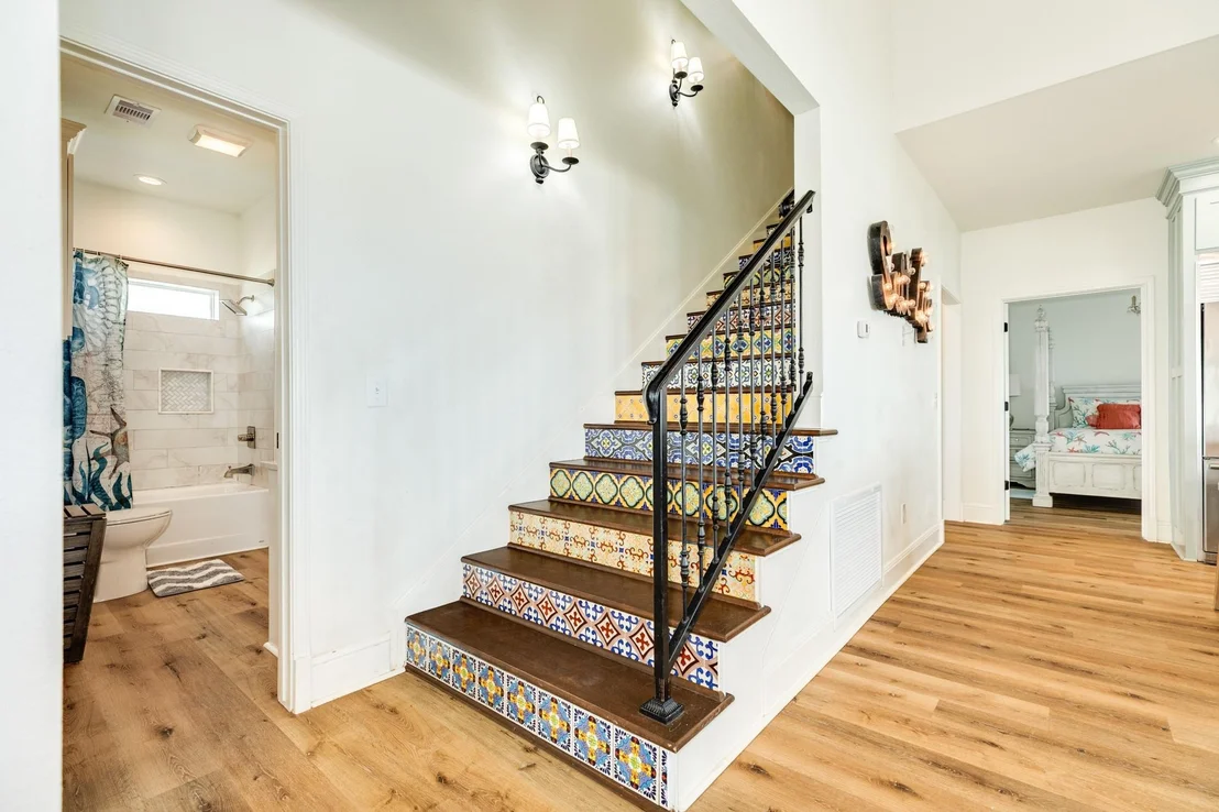 Photo of 998 Austin Drive