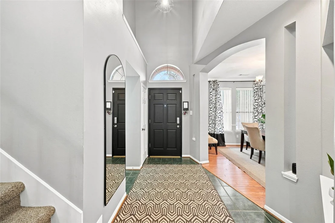Photo of 10827 Oak Acres Drive