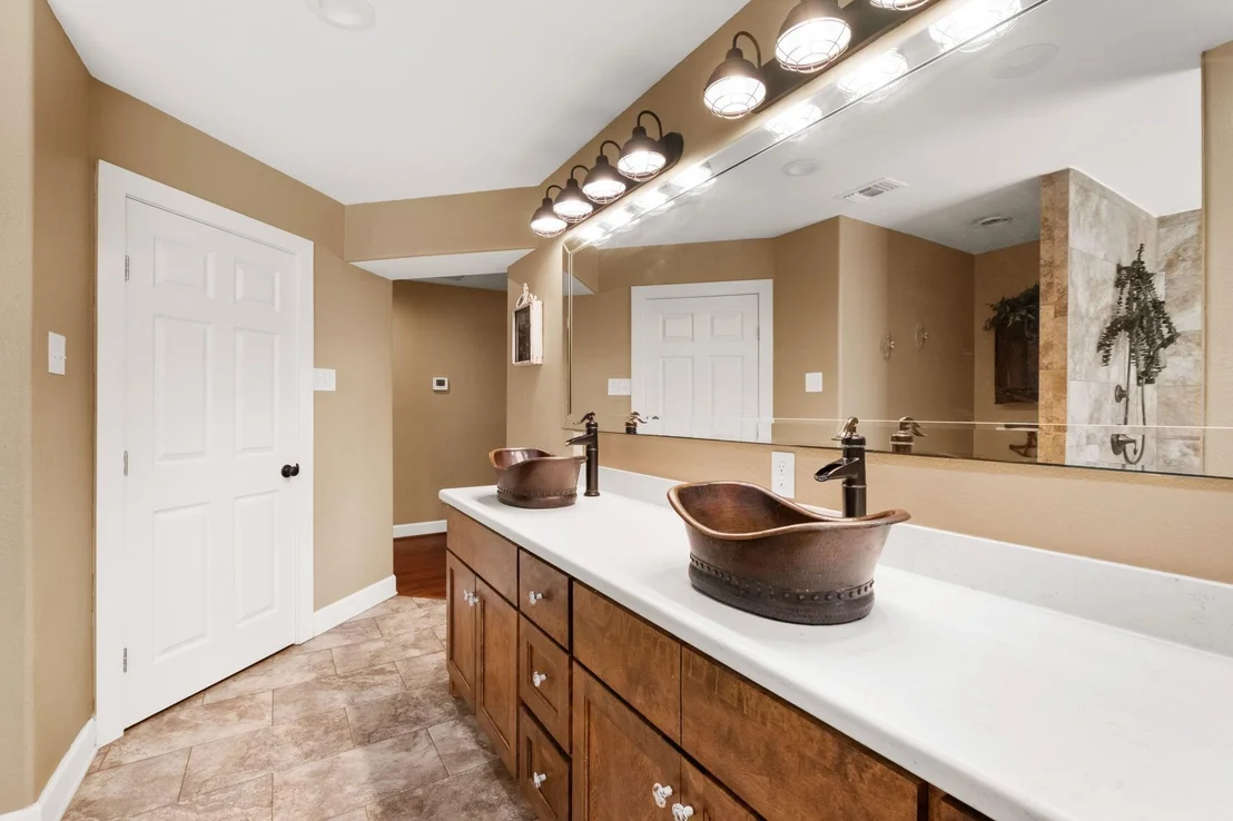 Photo of 7411 Creek Drive