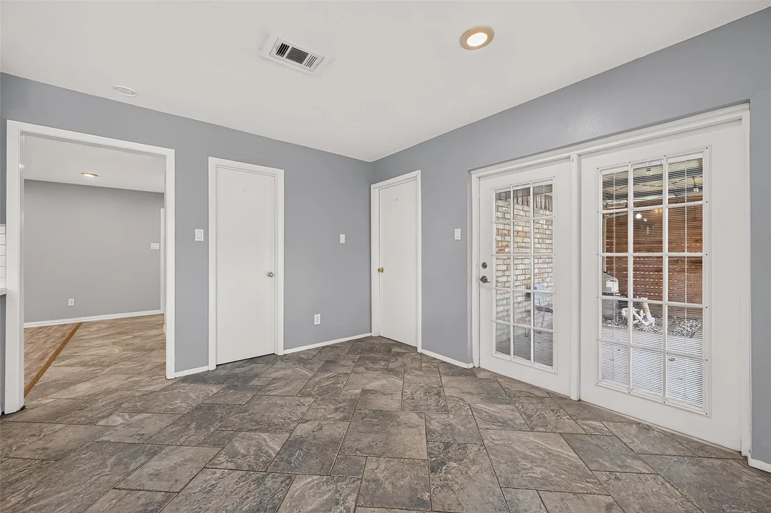Photo of 25310 Mill Pond Lane