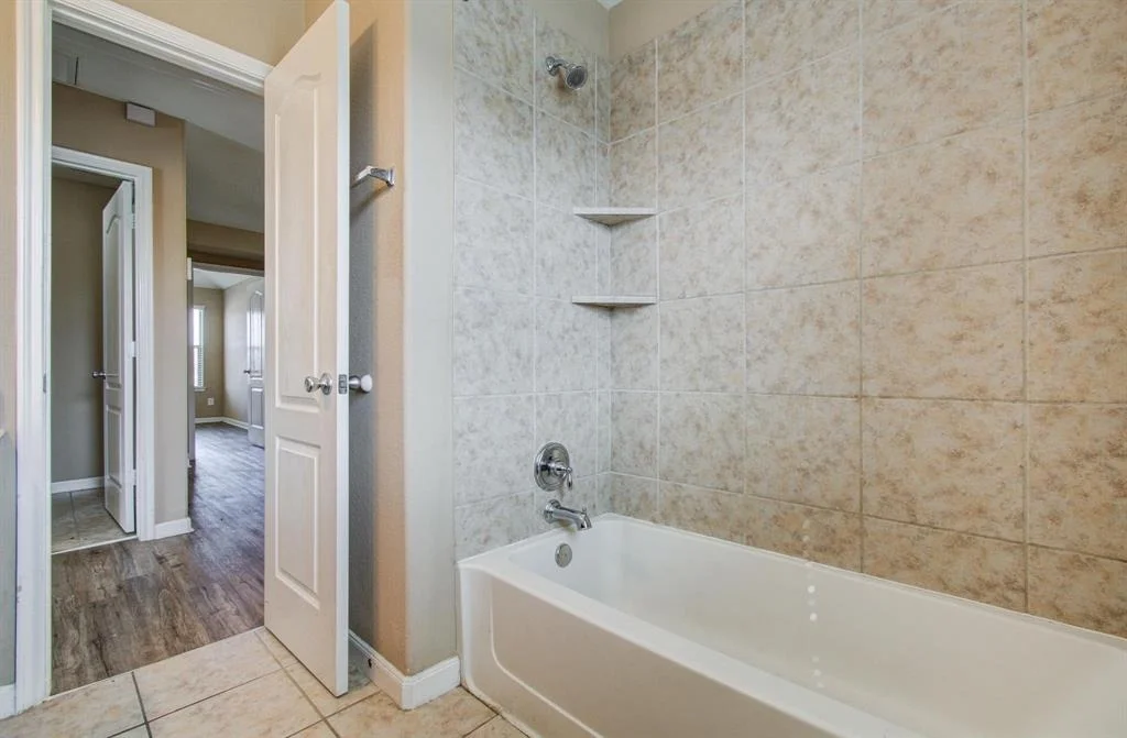 Photo of 810 Ellerton Lane