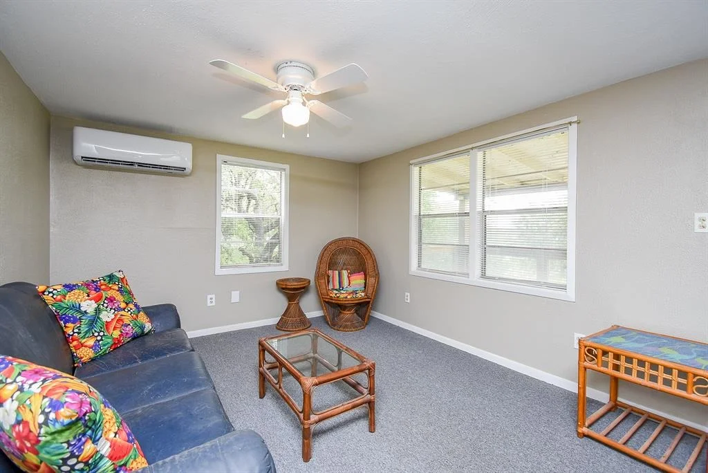 Photo of 1551 Bayview Drive