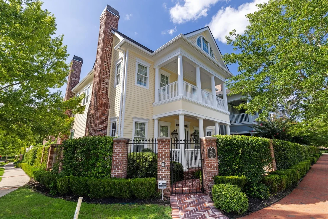Photo of 60 North Bay Boulevard