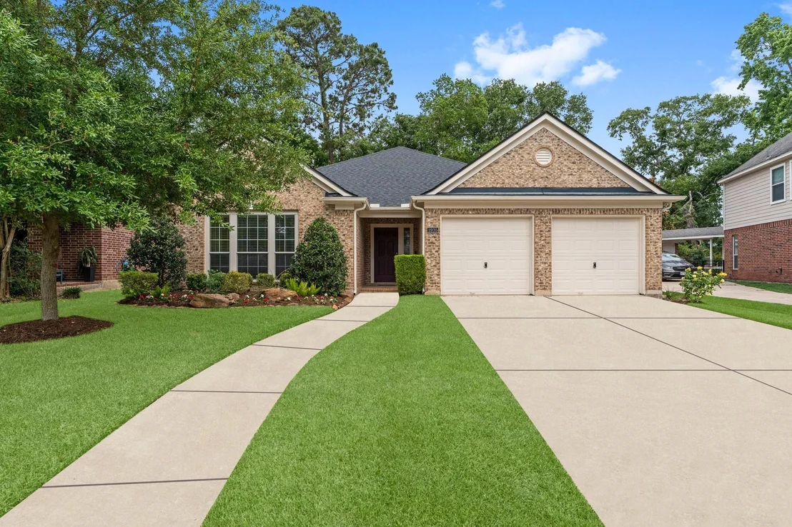 Photo of 1935 Ryansbrook Lane