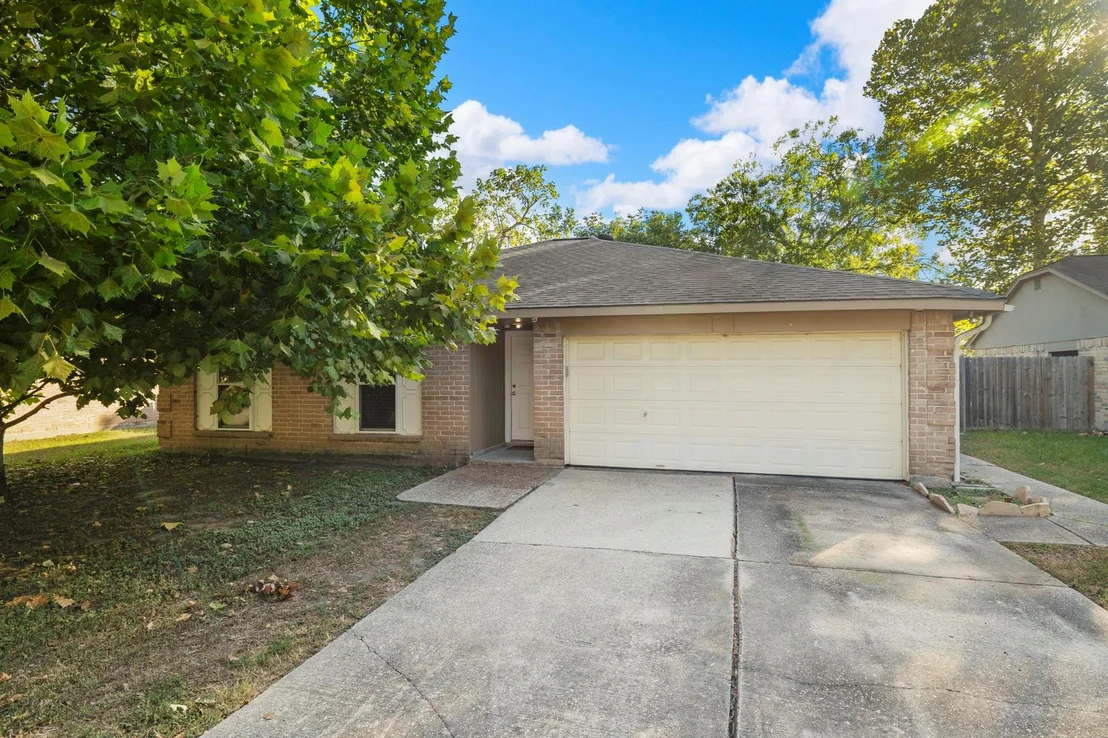 Photo of 23826 Lestergate Drive