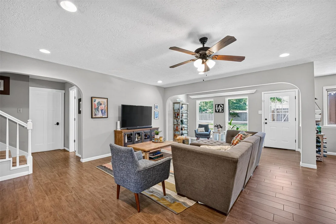 Photo of 4114 Willow Hill Drive