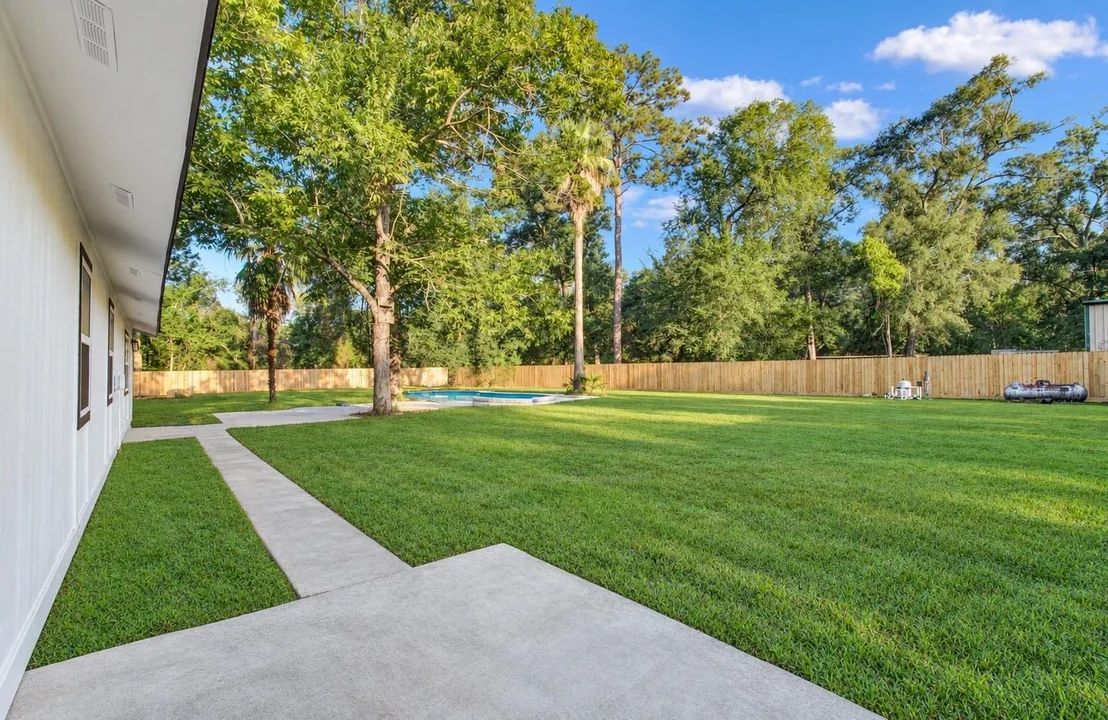 Photo of 16718 Charleston Drive