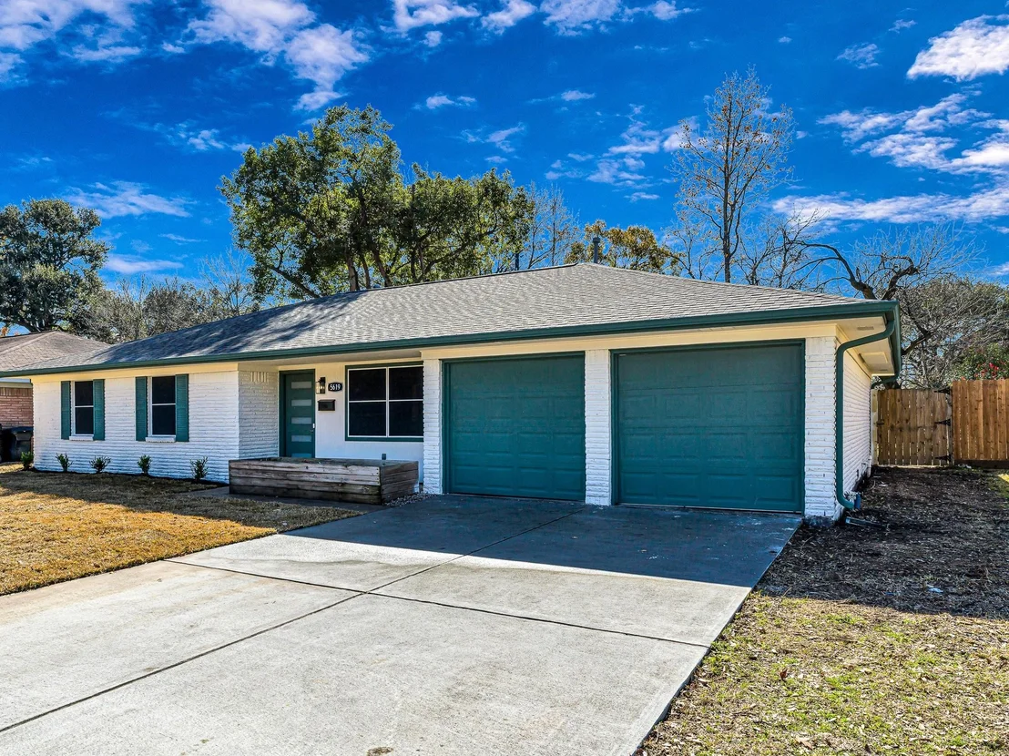 Photo of 5619 Effingham Drive